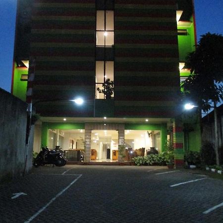 Hotel Caravan Jakarta Buitenkant foto