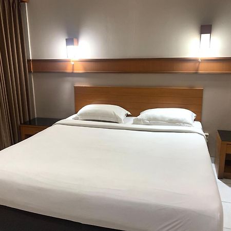 Hotel Caravan Jakarta Buitenkant foto
