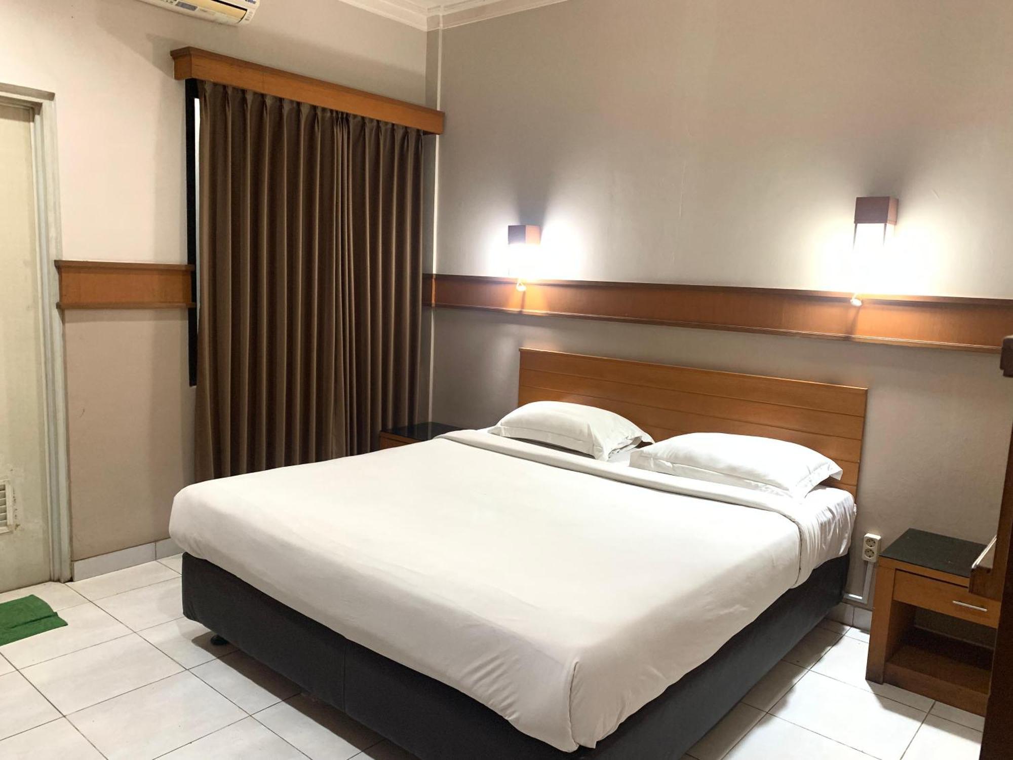 Hotel Caravan Jakarta Buitenkant foto