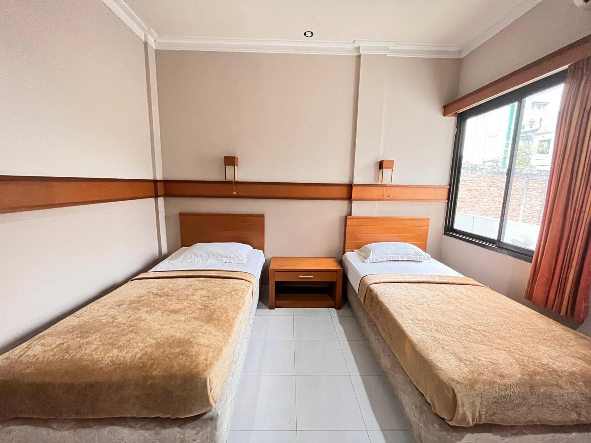 Hotel Caravan Jakarta Buitenkant foto