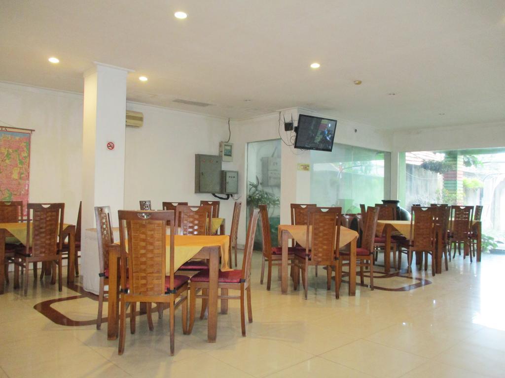 Hotel Caravan Jakarta Buitenkant foto